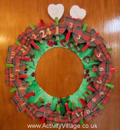 Advent calendar happiness wreath in action