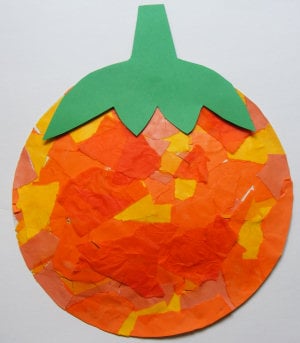 Paper plate pumpkin