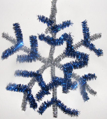 Pipecleaner Snowflake Craft For Kids
