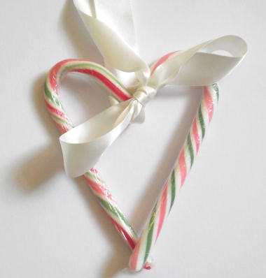 Candy cane heart craft