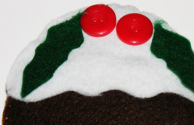 Christmas pudding beanbag - button detail