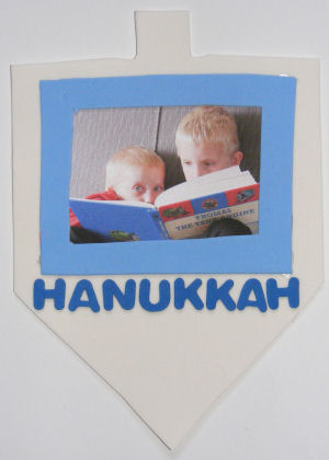 Dreidel photo frame - Jack and Sam enjoying a story