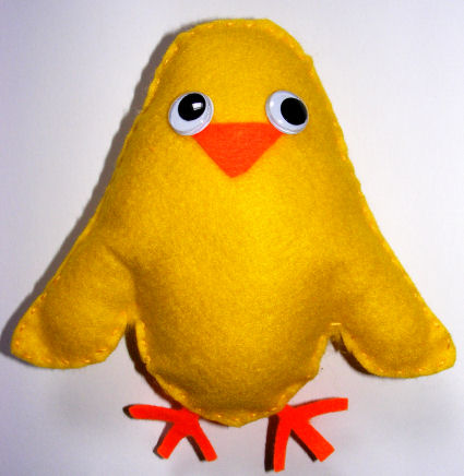 An adorable felt chick craft!