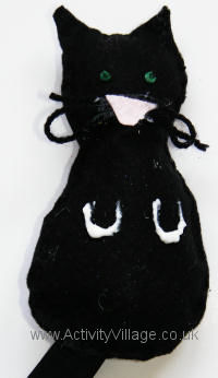 Felt toy cat