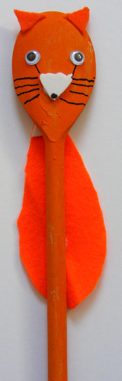 Fox spoon puppet