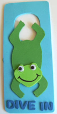 Frog door hanger craft