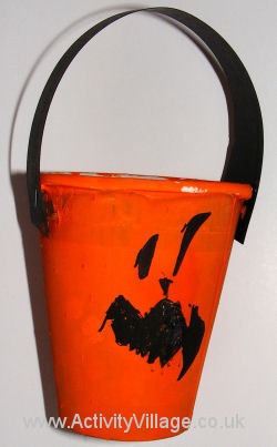 Halloween paper cup basket