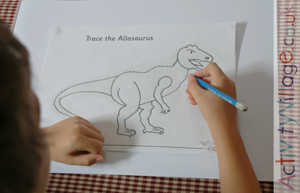 Drawing over the allosaurus outline