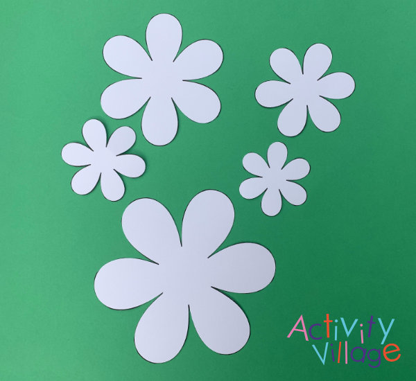 Flower templates in different sizes