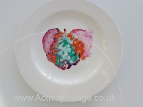 The finished marbled heart plate