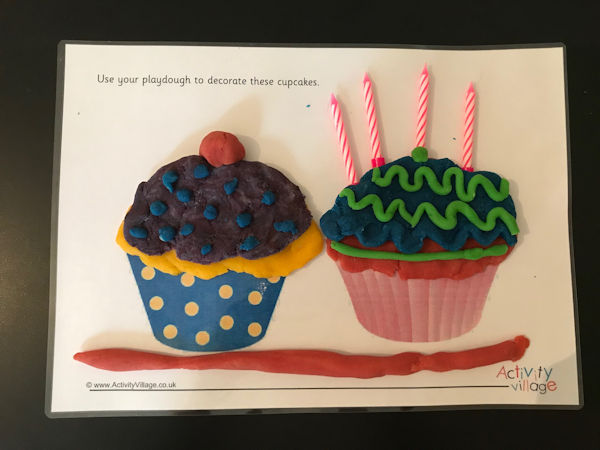 Playdough cupcakes - party time!