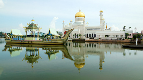 The Sultan Omar Ali Saifudding Mosque, Brunei