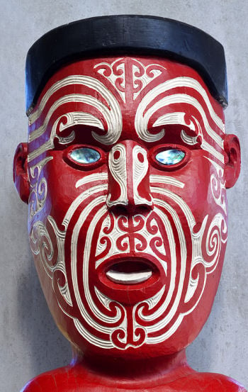 Maori tattoo carving 3