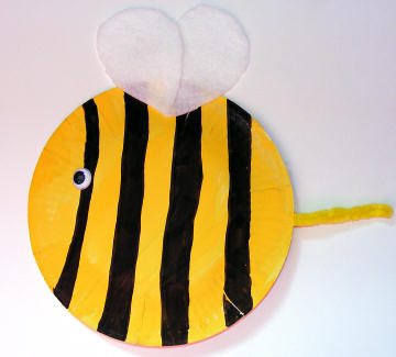 Paper plate bee craft for kids