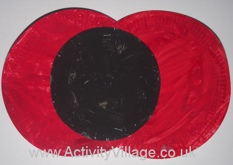 Paper plate poppy craft