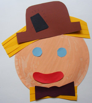 Paper plate scarecrow