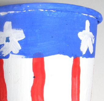 Patriotic snack pot