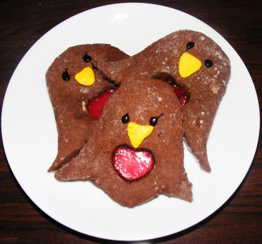 Robin biscuits on a plate