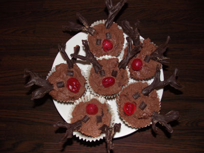 Rudolph cupcakes