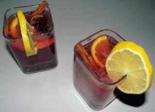 Hot Fruity Christmas Punch