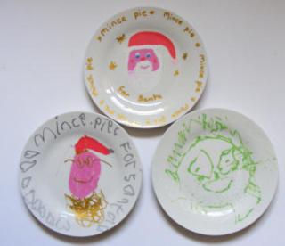 Mince Pies For Santa Plates