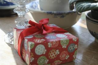 Origami Gift Box Tutorial